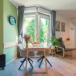 Cozy House - Fietsverhuur, Eigen Keuken En Badkamer Apartment *
