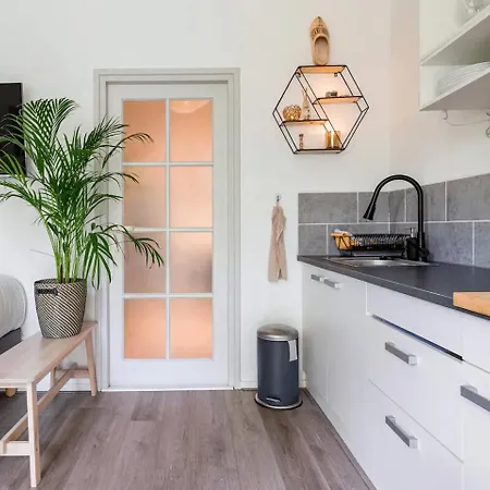 Cozy House - Leenfietsen, Eigen Keuken En Badkamer *