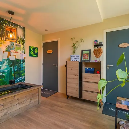 Cozy House - Leenfietsen, Eigen Keuken En Badkamer *