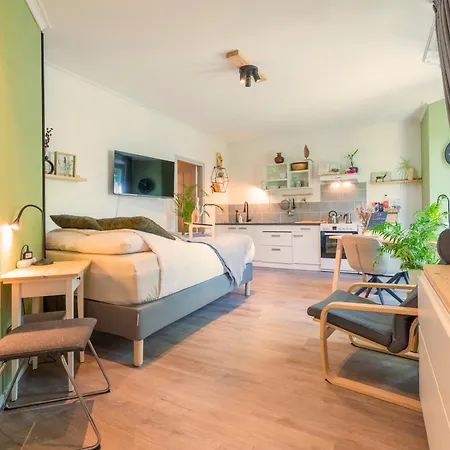 Cozy House - Leenfietsen, Eigen Keuken En Badkamer *