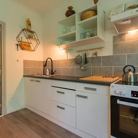 Cozy House - Leenfietsen, Eigen Keuken En Badkamer