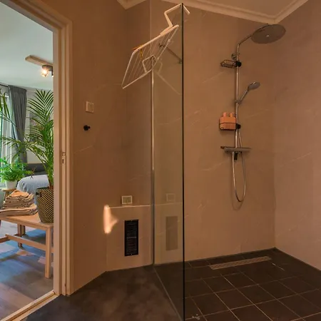 Cozy House - Fietsverhuur, Eigen Keuken En Badkamer Apartman Nijmegen