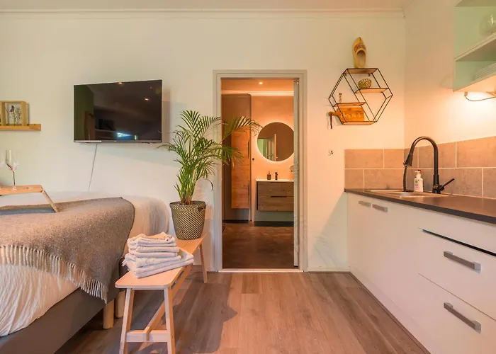 Apartment Cozy House - Fietsverhuur, Eigen Keuken En Badkamer