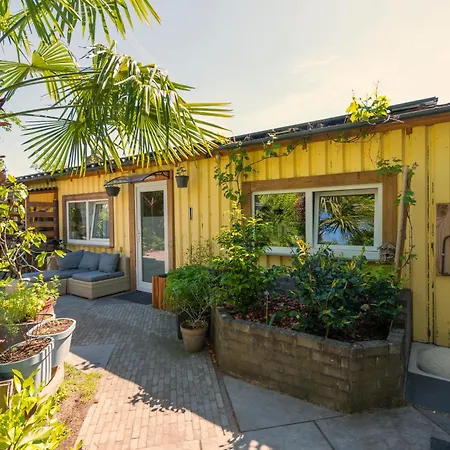 Cozy House - Fietsverhuur, Eigen Keuken En Badkamer Appartamento *